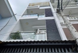 Bán nhà Nguyễn Duy Cung Phường 12 Quận GV, 4 tầng, ĐƯỜNG 4m, giá chỉ 5.x tỷ